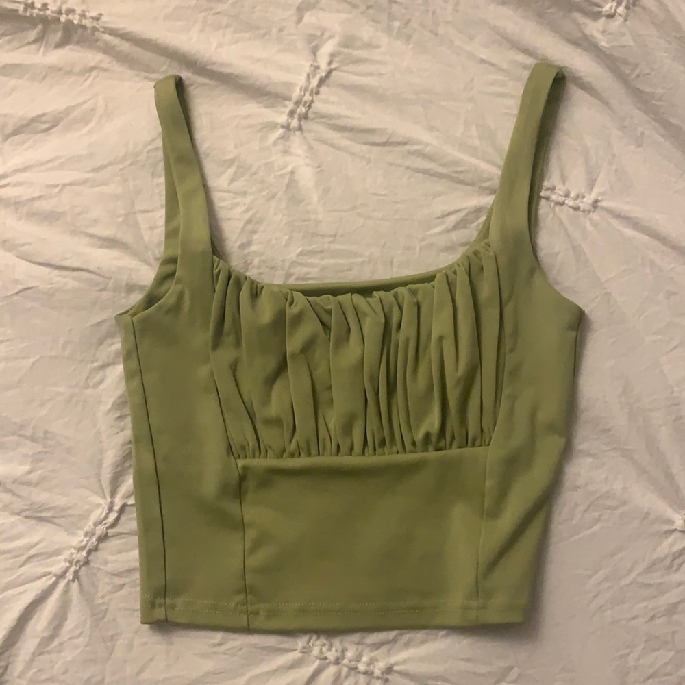 Light green cropped tank